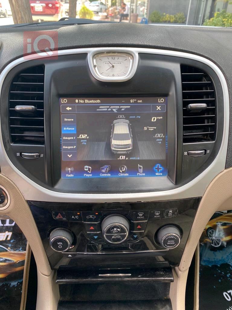 کرایسلەر 300